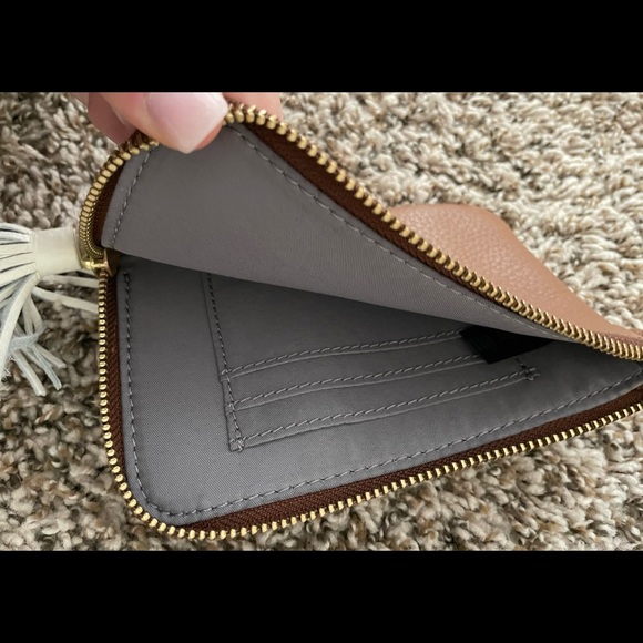 Fossil Leather Wristlet - Picture 3 of 3